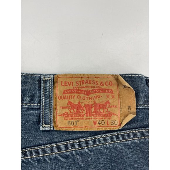Levi's 501 Button Fly Men's Red Tab 5 Pocket Denim Jeans Straight Leg Size 40X30 - Picture 5 of 10